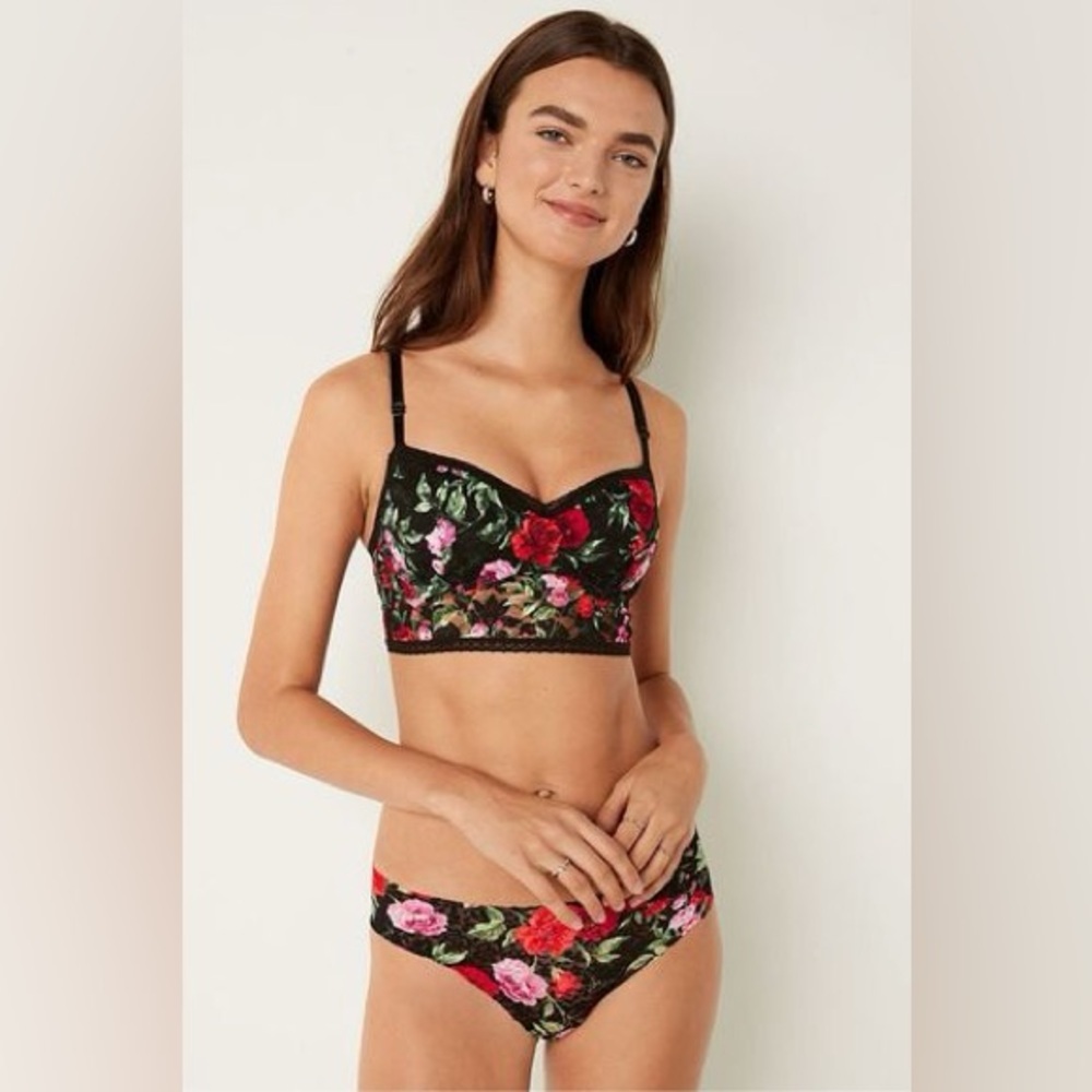 NWOT PINK Victoria's Secret Floral Black Lace Wired Push Up Bralette Size Small